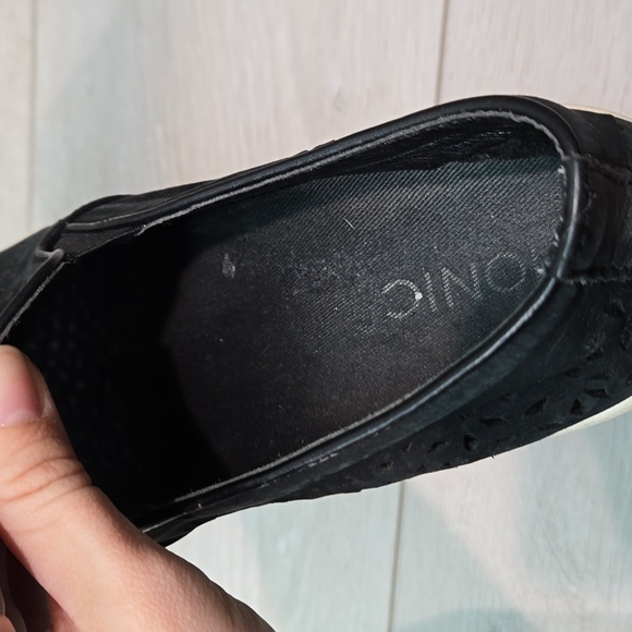 Vionic Women Leather Platform Loafer Slip on shoes sz 9 - Picture 15 of 16